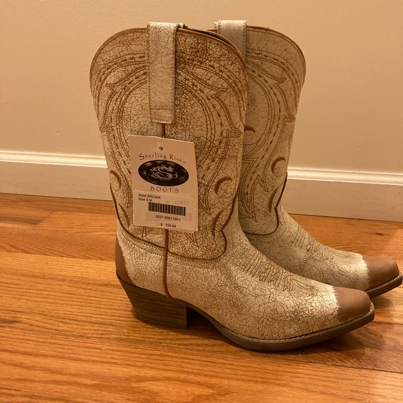 Sterling River Women’s Cowgirl Boots - Picture 14 of 16